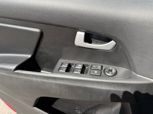 Kia Sportage 1.6 GDI 135CV Drive 4x2 - Foto 11