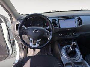 Kia Sportage 1.6 GDI 135CV Drive 4x2 - Foto 8
