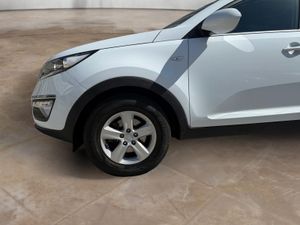 Kia Sportage 1.6 GDI 135CV Drive 4x2 - Foto 22