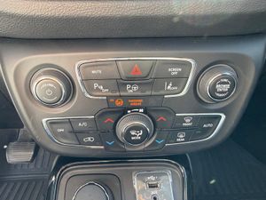 Jeep Compass 2.0 Mjet 103kW Limited 4x4 ATX - Foto 14