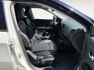 Jeep Compass 2.0 Mjet 103kW Limited 4x4 ATX - Foto 29