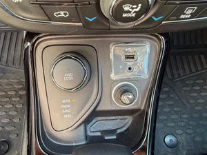 Jeep Compass 2.0 Mjet 103kW Limited 4x4 ATX - Foto 13