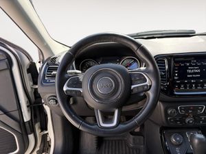 Jeep Compass 2.0 Mjet 103kW Limited 4x4 ATX - Foto 26
