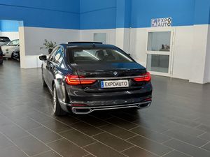 BMW Serie 7 730d xDrive - Foto 18