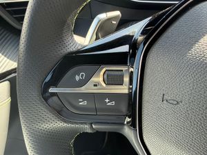 Peugeot 2008 GT HYBRID - Foto 17