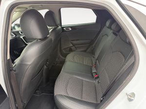 Kia XCeed 1.0 T-GDi Tech 88kW (120CV) - Foto 24