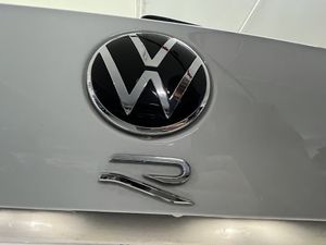 Volkswagen Golf 2.0 Tsi R-Line 4 Motion 320cv. - Foto 30