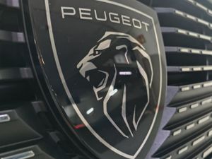 Peugeot 308 5P Allure Hybrid 180 eEAT8 - Foto 49