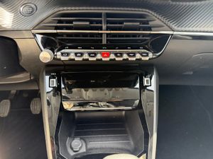 Peugeot 2008 Allure Pack BlueHDI 81kW (110CV) - Foto 12