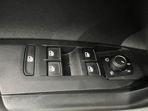 Volkswagen Taigo R-Line 1.0 TSI 81kW (110CV) DSG - Foto 20