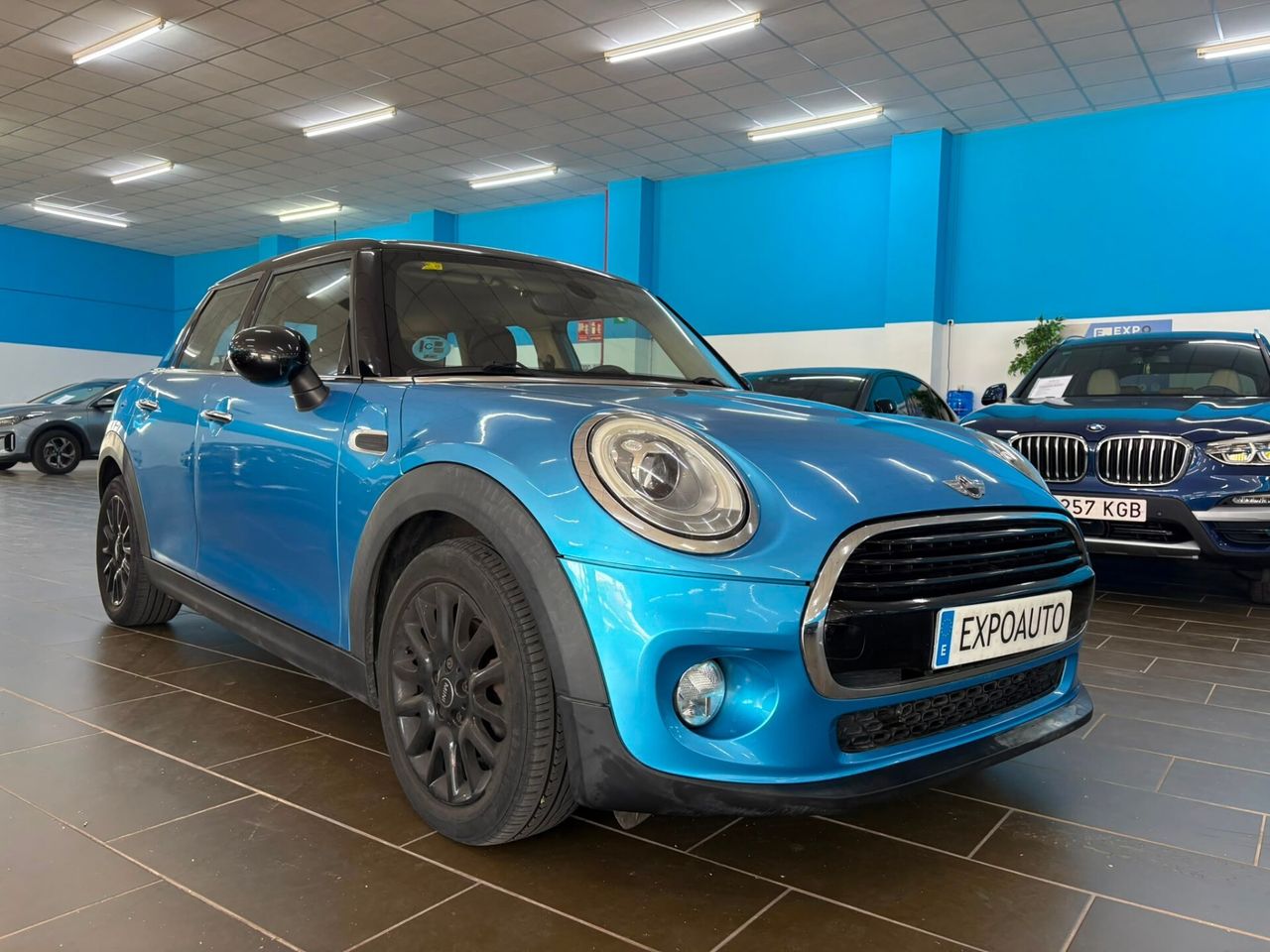 MINI Cooper F55 - Foto 1