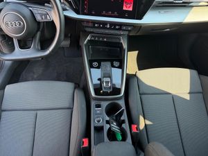 Audi A3 Sportback Black line 35 TFSI 110kW S tro - Foto 24