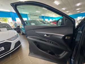 Peugeot 3008 Hybrid Active Pack Plug-In Hybrid 180 e-EAT8 - Foto 18