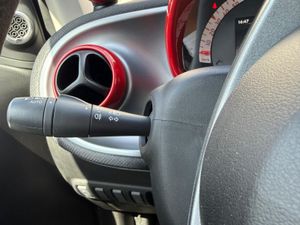 Smart Fortwo 0.9 66kW (90CV) USHUAIA LIM. EDIT COUPE - Foto 17