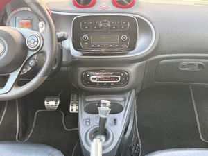 Smart Fortwo 0.9 66kW (90CV) USHUAIA LIM. EDIT COUPE - Foto 25