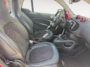 Smart Fortwo 0.9 66kW (90CV) USHUAIA LIM. EDIT COUPE - Foto 28