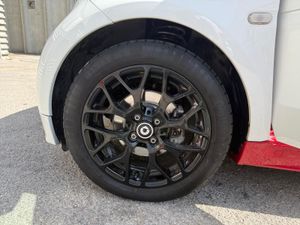 Smart Fortwo 0.9 66kW (90CV) USHUAIA LIM. EDIT COUPE - Foto 13