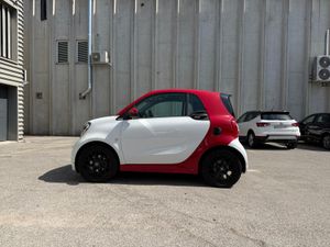 Smart Fortwo 0.9 66kW (90CV) USHUAIA LIM. EDIT COUPE - Foto 3
