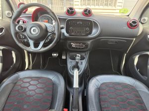 Smart Fortwo 0.9 66kW (90CV) USHUAIA LIM. EDIT COUPE - Foto 9