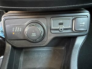 Jeep Renegade Limited 1.3G 135kW (180CV) 4x4 - Foto 14
