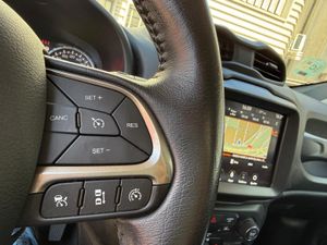 Jeep Renegade Limited 1.3G 135kW (180CV) 4x4 - Foto 13
