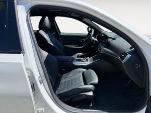 BMW Serie 3 320d Auto. - Foto 29