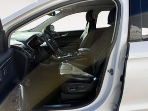 Ford Edge 2.0 TDCI 210PS Titanium 4WD Auto - Foto 24