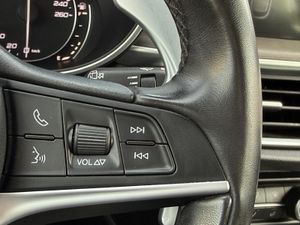Alfa Romeo Stelvio 2.0 Gasolina 206kW (280CV) Launch Ed. Q4 - Foto 17