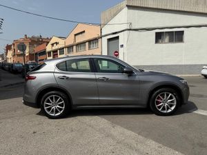 Alfa Romeo Stelvio 2.0 Gasolina 206kW (280CV) Launch Ed. Q4 - Foto 6
