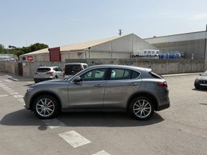 Alfa Romeo Stelvio 2.0 Gasolina 206kW (280CV) Launch Ed. Q4 - Foto 3