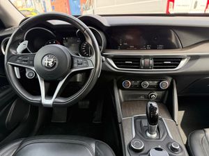 Alfa Romeo Stelvio 2.0 Gasolina 206kW (280CV) Launch Ed. Q4 - Foto 9
