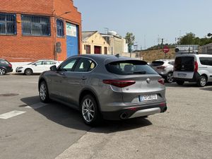 Alfa Romeo Stelvio 2.0 Gasolina 206kW (280CV) Launch Ed. Q4 - Foto 7