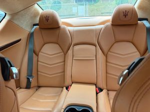 Maserati GranTurismo 4.7 V8 Sport Automático - Foto 12