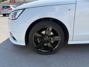 Audi A1 Active Kit 1.6 TDI 85kW (116CV) S tronic - Foto 13