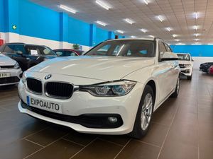 BMW Serie 3 318d Touring Aut. - Foto 4