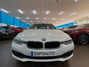 BMW Serie 3 318d Touring Aut. - Foto 3