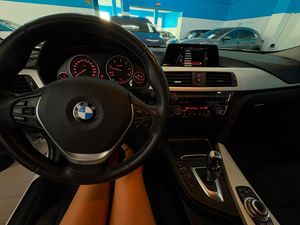 BMW Serie 3 318d Touring Aut. - Foto 19