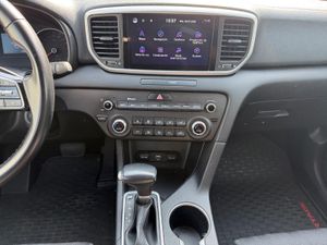 Kia Sportage 1.6 MHEV Business DCT 100kW (136CV) 4X2 - Foto 10