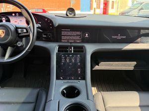 Porsche Taycan - - Foto 8