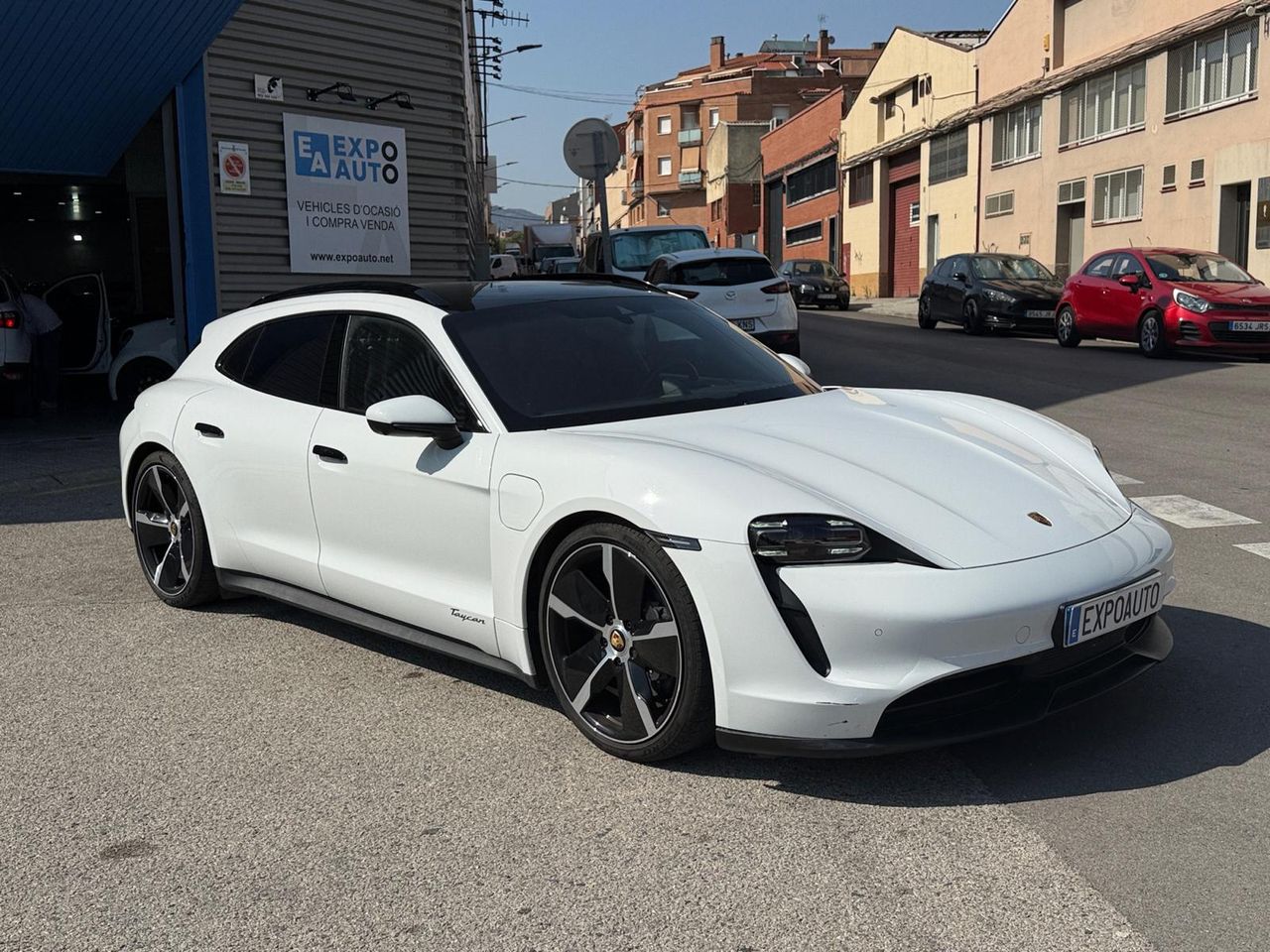 Porsche Taycan - - Foto 1