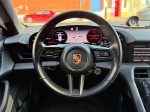Porsche Taycan - - Foto 14