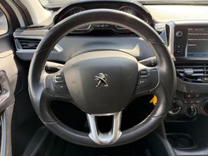 Peugeot 208 5P STYLE 1.6 BlueHDi 55KW (75CV) - Foto 11