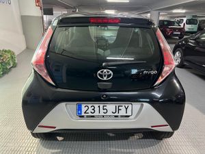 Toyota Aygo 1.0 70 x-play - Foto 19
