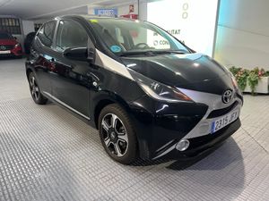 Toyota Aygo 1.0 70 x-play - Foto 2