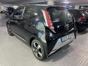 Toyota Aygo 1.0 70 x-play - Foto 17