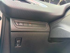 Peugeot 2008 Allure 1.6 BlueHDi 88KW (120CV) S&S - Foto 16
