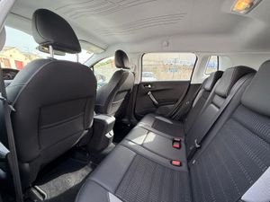 Peugeot 2008 Allure 1.6 BlueHDi 88KW (120CV) S&S - Foto 18