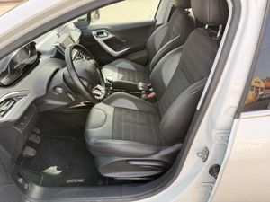Peugeot 2008 Allure 1.6 BlueHDi 88KW (120CV) S&S - Foto 8