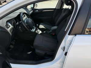 Citroën C4 1.6 e-HDi 115cv Collection - Foto 8