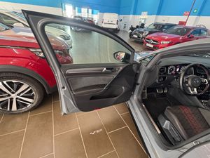 Volkswagen Golf GTI TCR 2.0 TSI 213kW(290CV) DSG - Foto 11